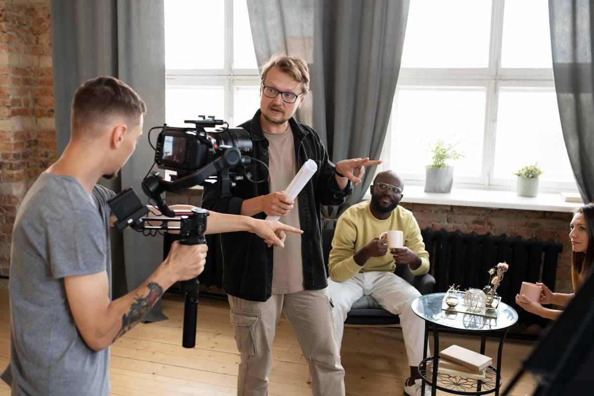Sutradara